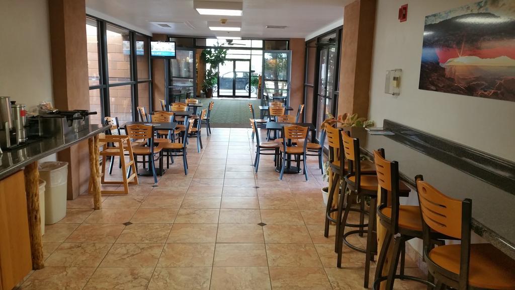 מונטיצ'לו Inn At The Canyons מראה חיצוני תמונה