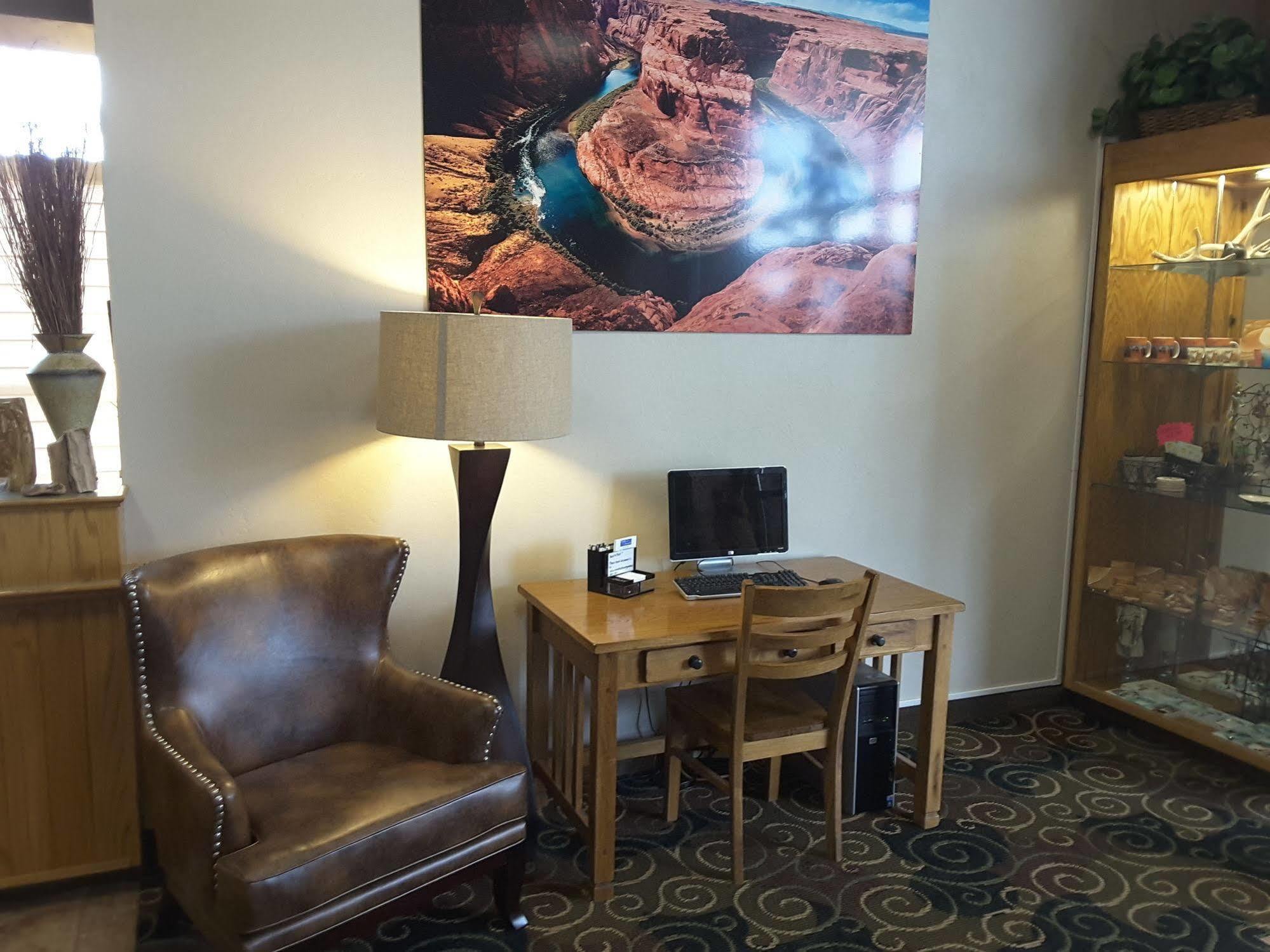מונטיצ'לו Inn At The Canyons מראה חיצוני תמונה
